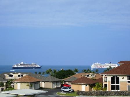Cruise ships in Kona